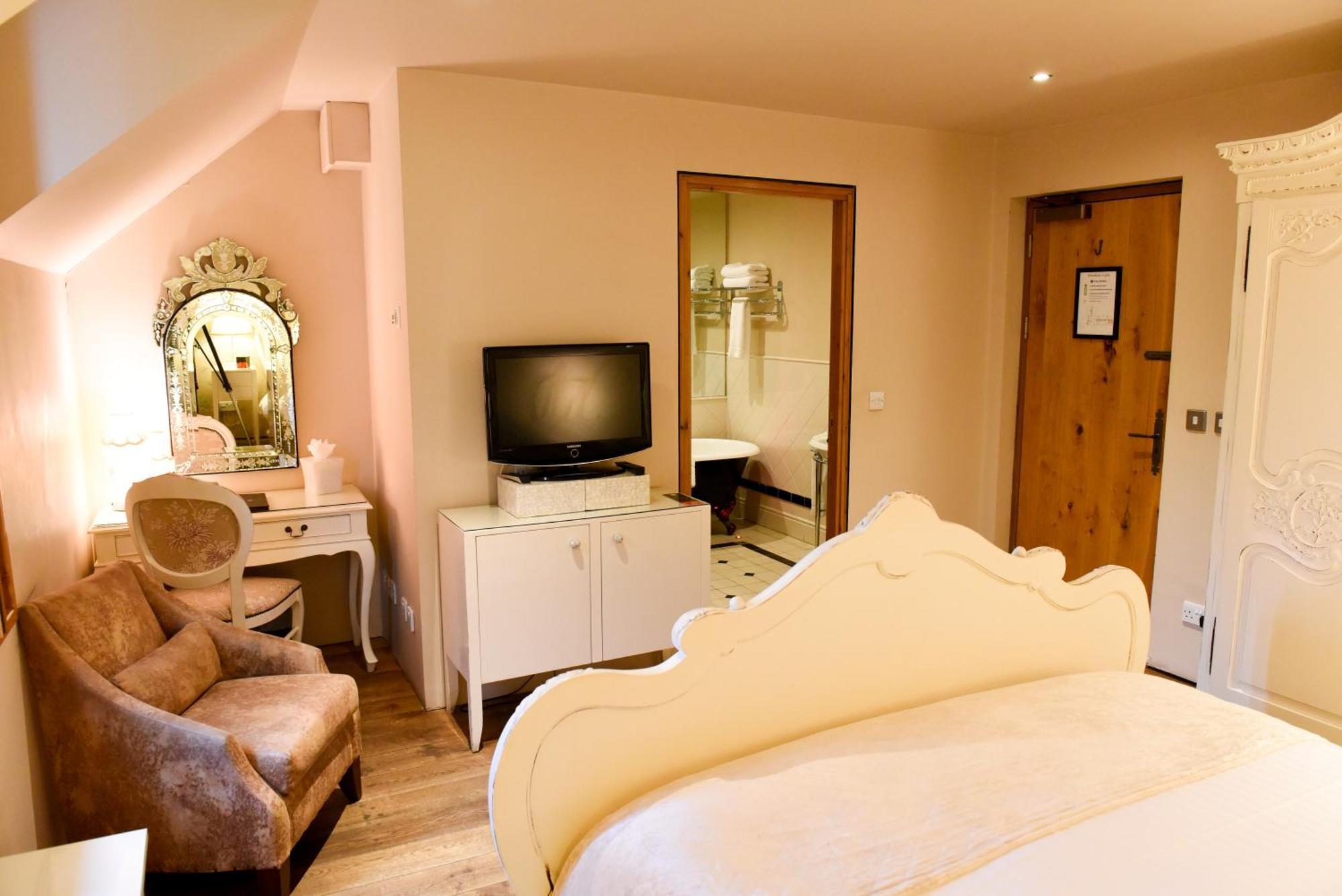 Glenskirlie Castle Hotel Banknock Buitenkant foto