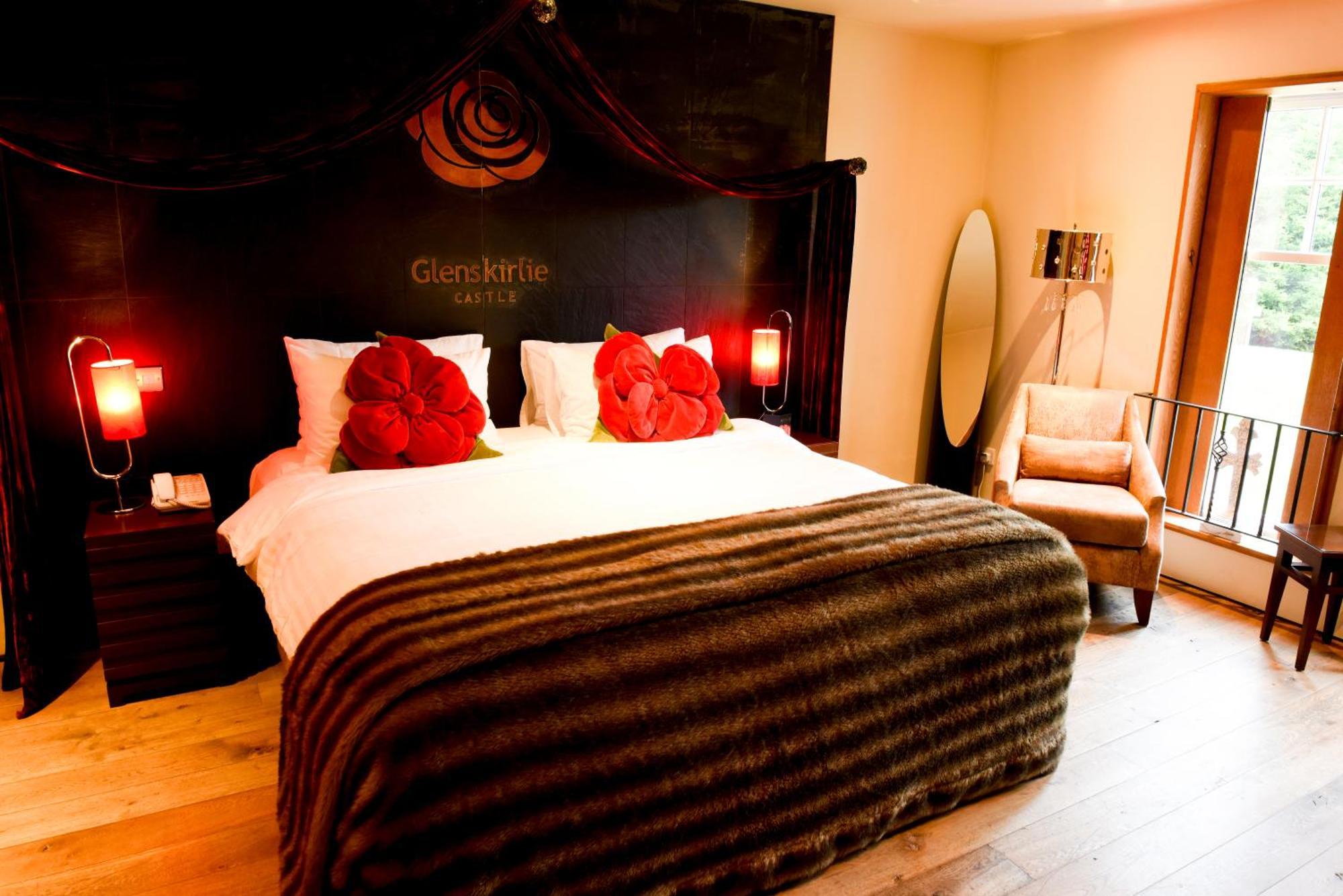 Glenskirlie Castle Hotel Banknock Buitenkant foto