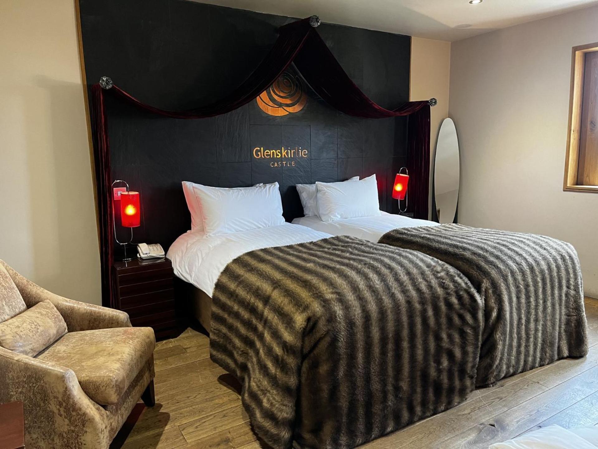 Glenskirlie Castle Hotel Banknock Buitenkant foto