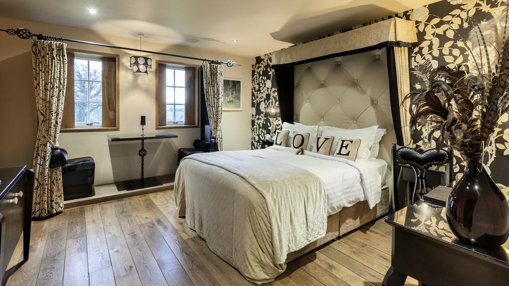 Glenskirlie Castle Hotel Banknock Buitenkant foto
